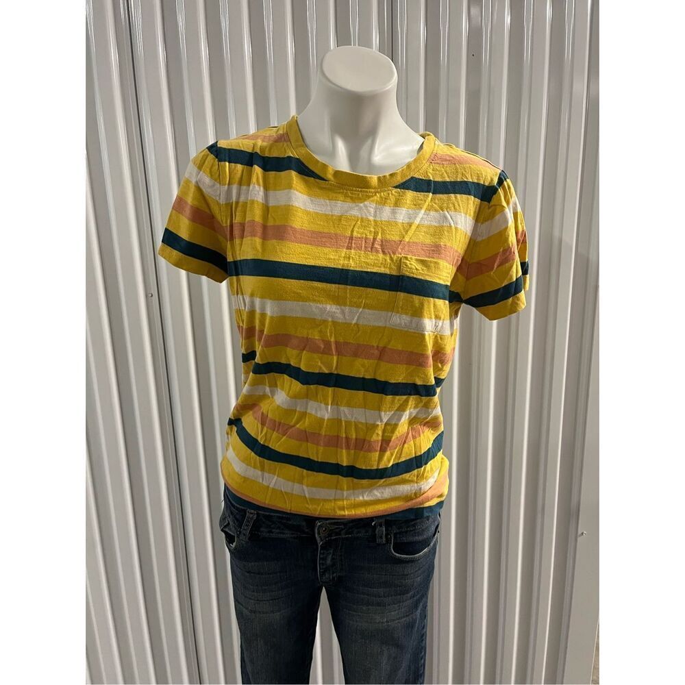 Natural reflection t-shirt with pocket size medium